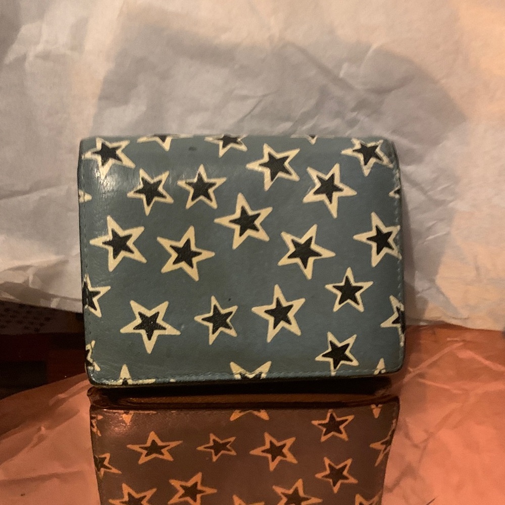 Miu Miu Blue Star-Print Leather Wallet with Gold Logo - Picture 3 of 4